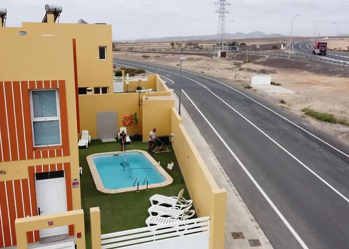 Mariposas Home Pool