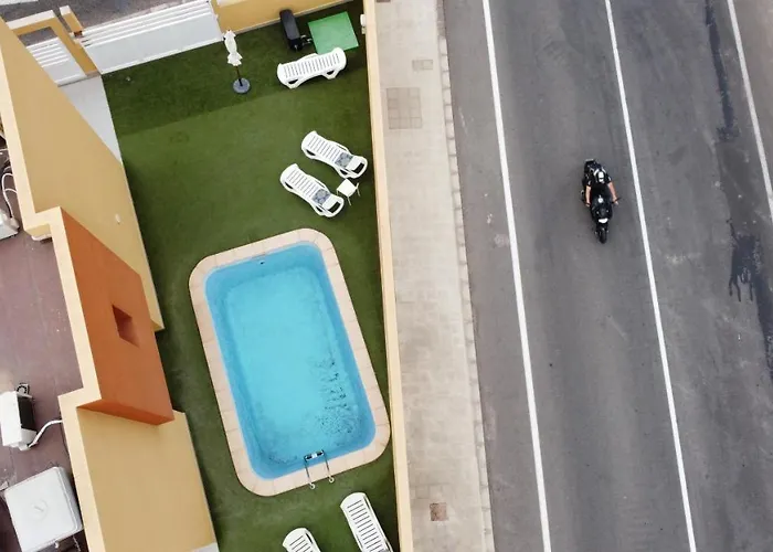 Mariposas Home Pool